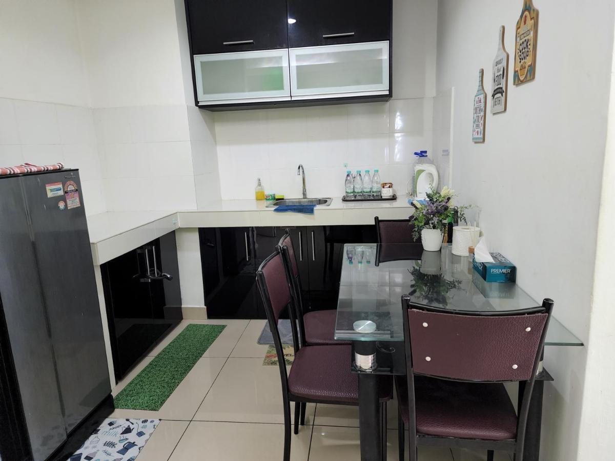 The Viana Apartment IV Кота-Бару Экстерьер фото